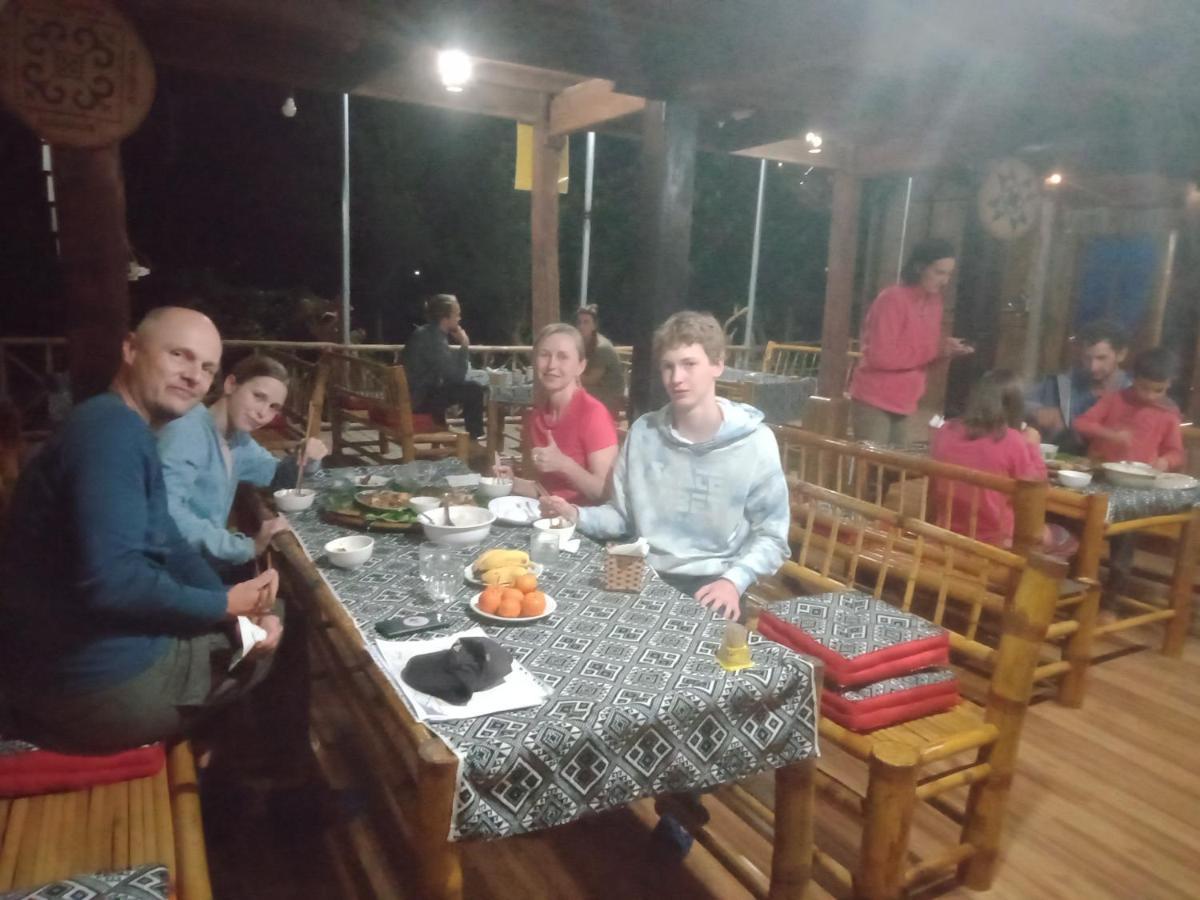 Truong Huy Homestay Mai Châu Bagian luar foto