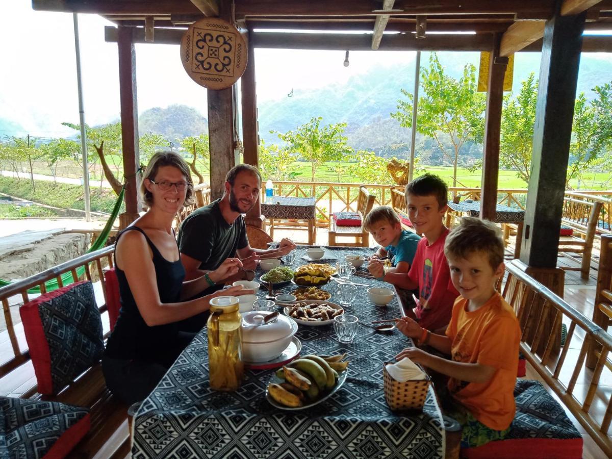 Truong Huy Homestay Mai Châu Bagian luar foto