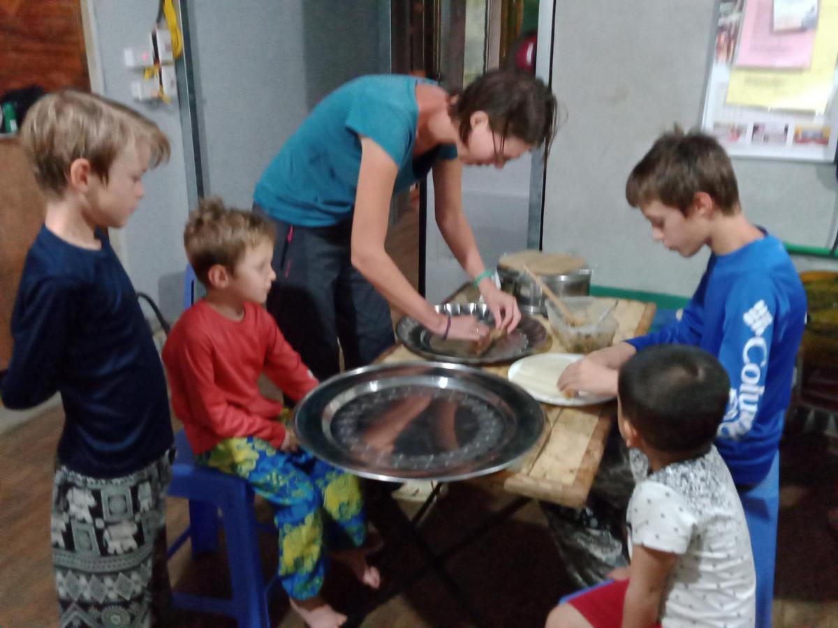 Truong Huy Homestay Mai Châu Bagian luar foto